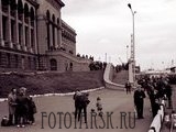 Фотография набережной перед Речным вокзалом в Красноярске