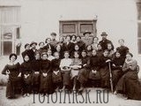 Первая экскурсия учениц Красноярской женской гимназии в г. Минусинск.