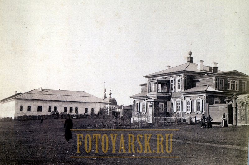 Успенский мужской монастырь в посёлке Удачный