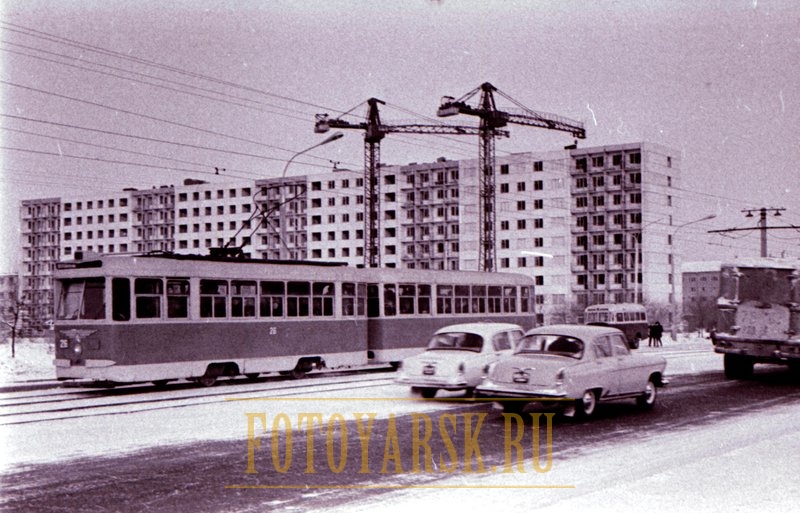 Фотография строительства первого девятиэтажного дома в Красноярске