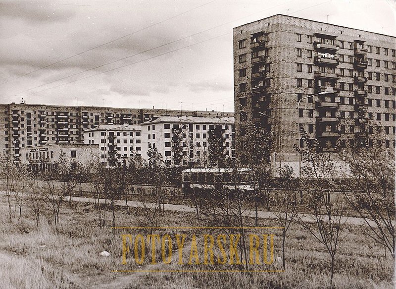 Фрагмент улицы Свердловской в 1970-е годы