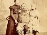 В.И. Загоскин с дочерьми