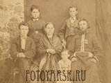 Портрет членов семьи священника Булатова