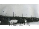 Коммунальный мост в Красноярске и замерзший Енисей